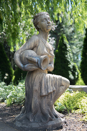 BYU-Idaho Ricks Gardens details. Jun 2018