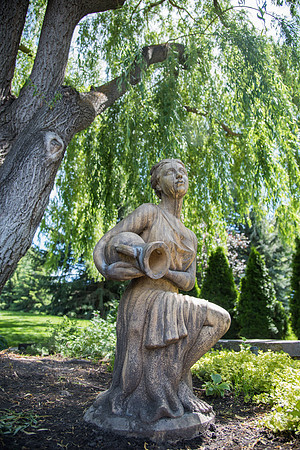BYU-Idaho Ricks Gardens details. Jun 2018