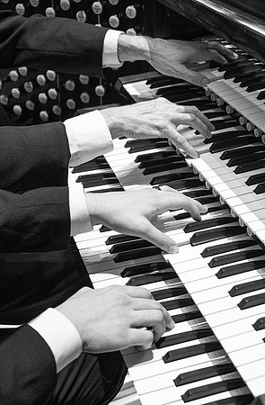 Daniel Kerr and David to perform at an Organ Duet concert in the Barrus Concert Hall.