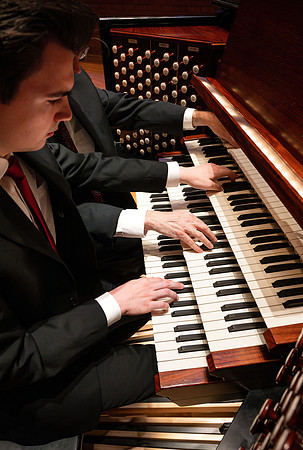 Daniel Kerr and David to perform at an Organ Duet concert in the Barrus Concert Hall.