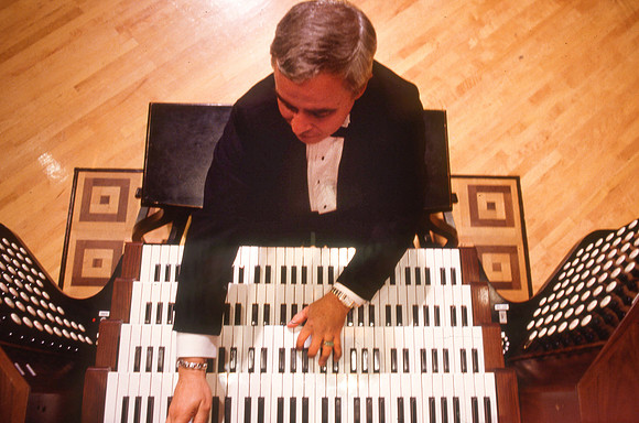 Robert Hebble Performs at Ricks College - Center Stage - Sept 1988