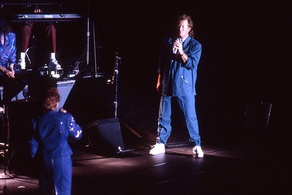 Anne Murray and Guest Perform at Ricks College - Center Stage - Jan 1989