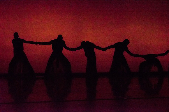 Students perform Extravadance, Spring Semester.