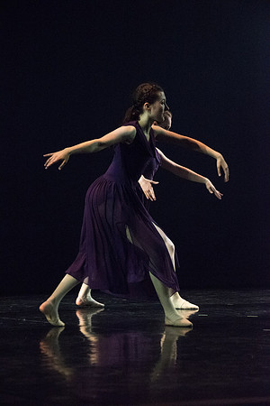 Students perform Extravadance, Spring Semester.