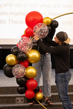 Students participate in the Better to Best workshop held by the Presentation Practice Center.