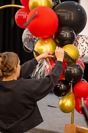 Students participate in the Better to Best workshop held by the Presentation Practice Center.