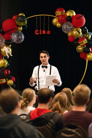 Students participate in the Better to Best workshop held by the Presentation Practice Center.