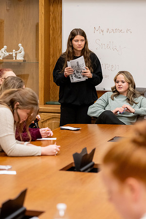 Students participate in the Better to Best workshop held by the Presentation Practice Center.