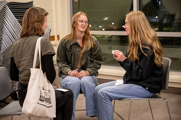 Students participate in the Better to Best workshop held by the Presentation Practice Center.