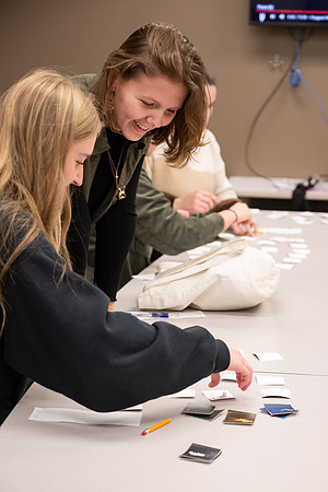Students participate in the Better to Best workshop held by the Presentation Practice Center.