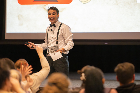 Students participate in the Better to Best workshop held by the Presentation Practice Center.