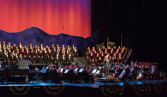 The annual Patriots and Pioneers Concert was held in June 30th at BYU-Idaho. This year’s concert features the university’s bands choirs and special guest Dallin Bayless.