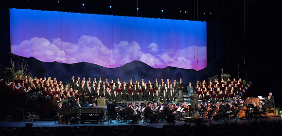 The annual Patriots and Pioneers Concert was held in June 30th at BYU-Idaho. This year’s concert features the university’s bands choirs and special guest Dallin Bayless.