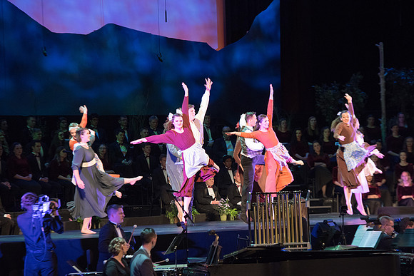 The annual Patriots and Pioneers Concert was held in June 30th at BYU-Idaho. This year’s concert features the university’s bands choirs and special guest Dallin Bayless.