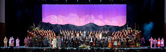 The annual Patriots and Pioneers Concert was held in June 30th at BYU-Idaho. This year’s concert features the university’s bands choirs and special guest Dallin Bayless.