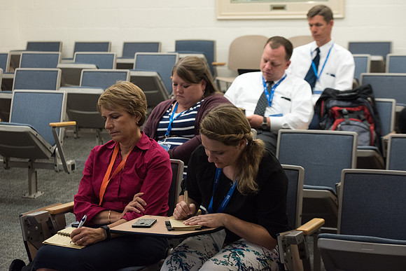 Sarah Jackson teaches "I Percieve: Receiving and Recognizing Spiritual Cues in the Online Classroom" in the Taylor Building.