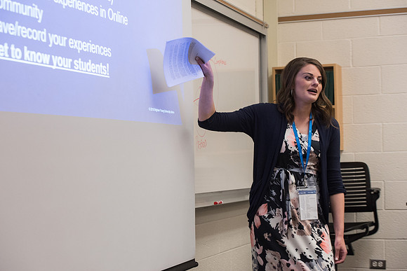 Sarah Jackson teaches "I Percieve: Receiving and Recognizing Spiritual Cues in the Online Classroom" in the Taylor Building.