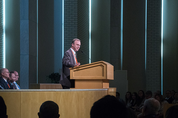 Alan Young, Online Learning Managing Director welcomes everyone to the Keynote Address in the Taylor Chapel.