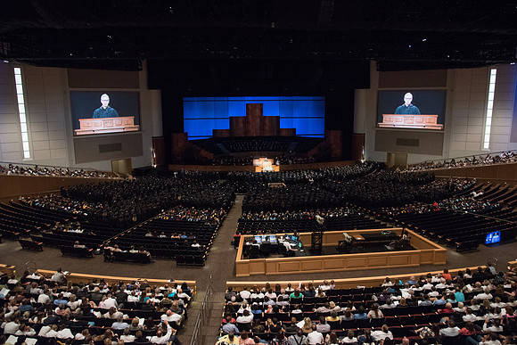 President Henry J. Eyring speaks at Commencement Services in the BYU-Idaho Center.