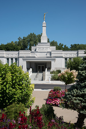BYU-Idaho Orchestra made up of 24 talented musicians tours the Great Lakes region under direction of Dr. Dallin Hansen. St Paul Minnesota Temple