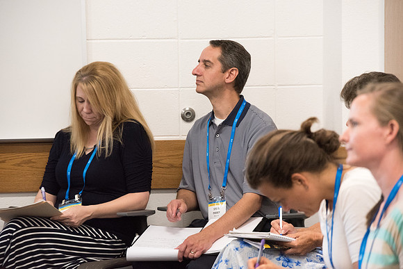 Presenters Richard and Cheri Himmer teach "The Five Tenets of Emotional Intelligence" in the Austin building.