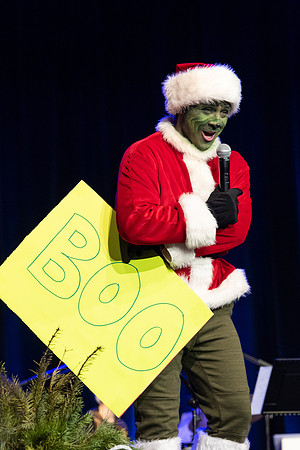 Sound Alliance and Vocal Union perform Swinging Christmas in the Hart Gym.