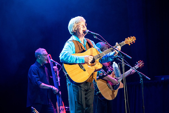 Jim Curry performs songs of John Denver at the Hart Auditorium.