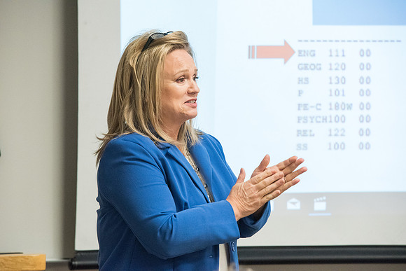 "To Bear them up", Fall Faculty Conference in the Hinckley Building. Paulette Kirkham teaches "Dyed in the Wool: Solidifying Christ-like Connections". Sept 2018