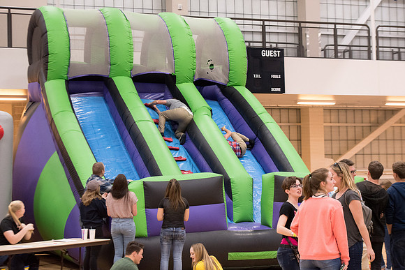 Students enjoy Saturday night with friends before school starts.