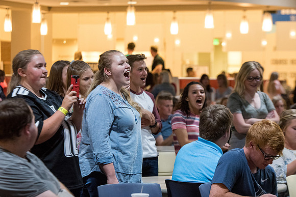 Students enjoy Saturday night with friends before school starts.