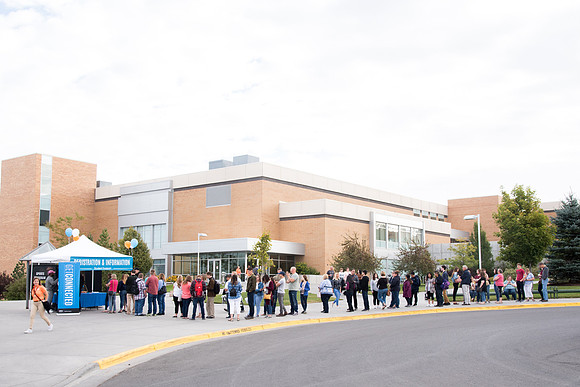 New students register for Get Connected