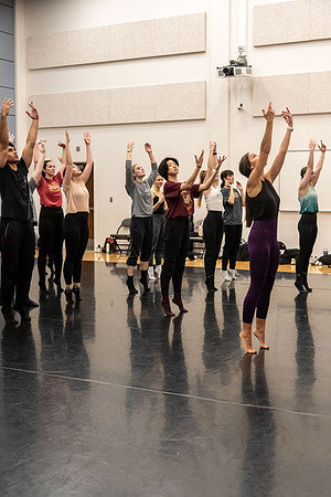 Modern Dance & Ballet Classes - Nov 2023
