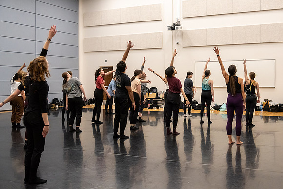 Modern Dance & Ballet Classes - Nov 2023