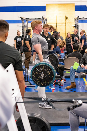 Students compete in Squat Bench and Deadlift challenges. In the BYU-Idaho gym in the Hart Building.