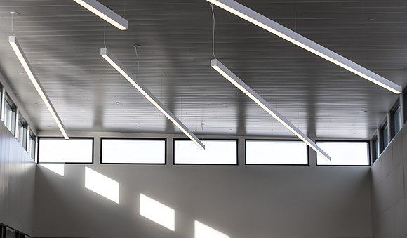 Overhead lights in the STC on campus. Oct 2018