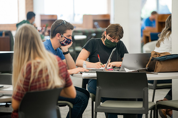 Students around campus on the first day of the fall 2021 semester at BYU-Idaho.