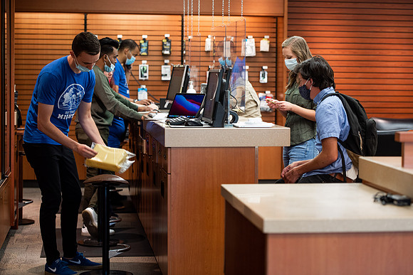 Students around campus on the first day of the fall 2021 semester at BYU-Idaho.