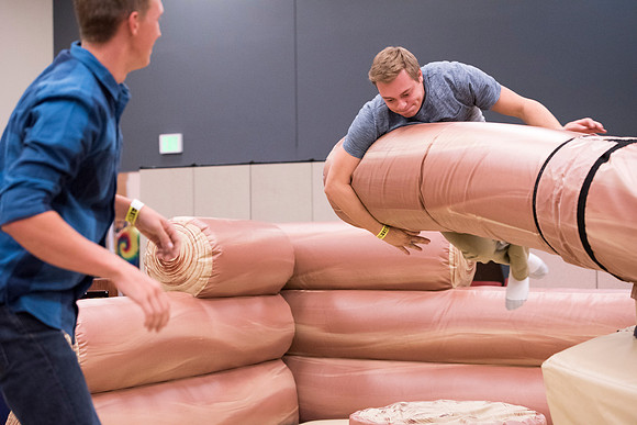 Students kick off the new semester with fun and games at i-Night.
