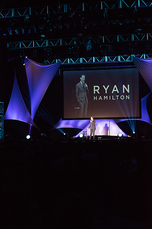 Comedian, Ryan Hamilton, performed his full act for a roaring crowd after his short appearance last night at the P2B Conference. October 2018