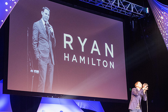 Comedian, Ryan Hamilton, performed his full act for a roaring crowd after his short appearance last night at the P2B Conference. October 2018