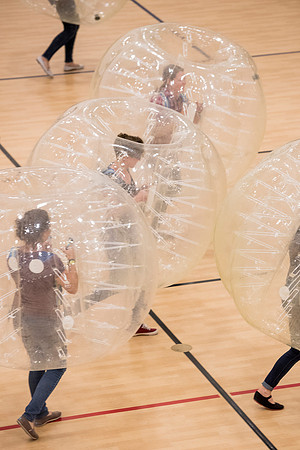 Students kick off the new semester with fun and games at i-Night.