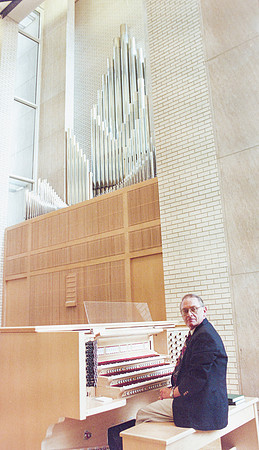 Darwin Wolford at the organ in the Taylor chapel.