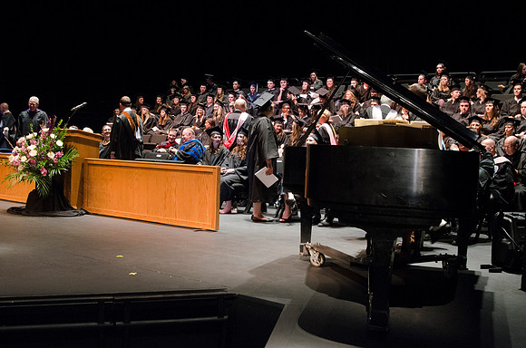 Graduating students from the Visual and Peforming Arts Department gather for convocation in the Snow Building.