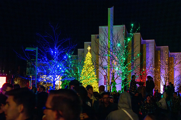 Campus Christmas - Nov 2023