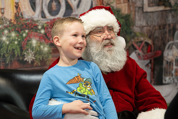 Campus Christmas - Nov 2023