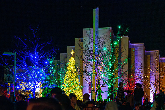 Campus Christmas - Nov 2023