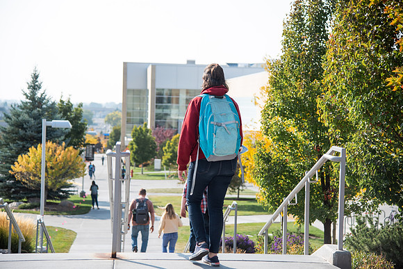 Changing leaves on trees around campus during the fall 2021 semester.