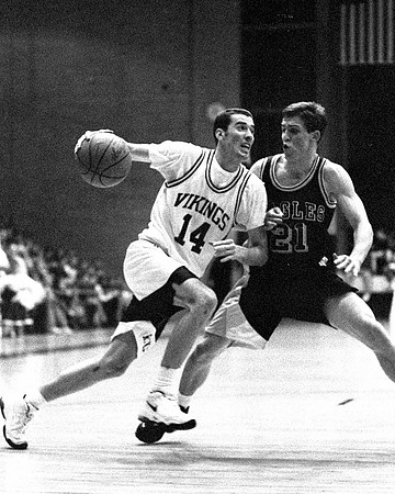 Danny Bower drives to the basket against CSI.