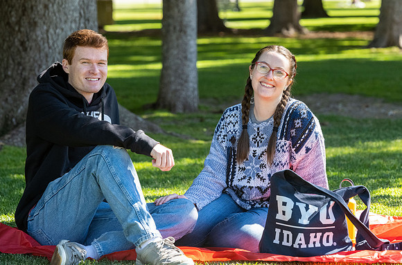 BYU-Idaho students at Porter Park