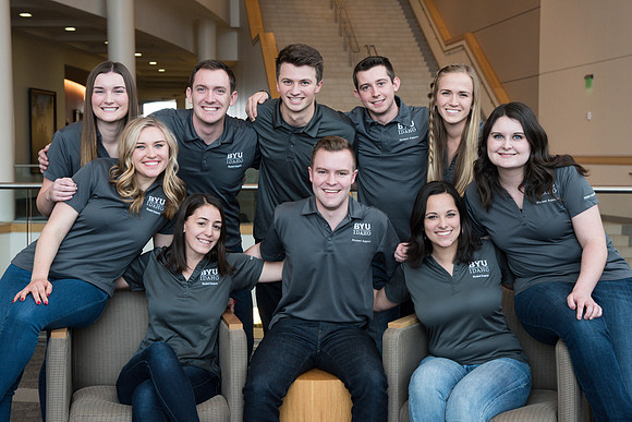 Winter semester Student Support groups gather for photos in the I-Center.